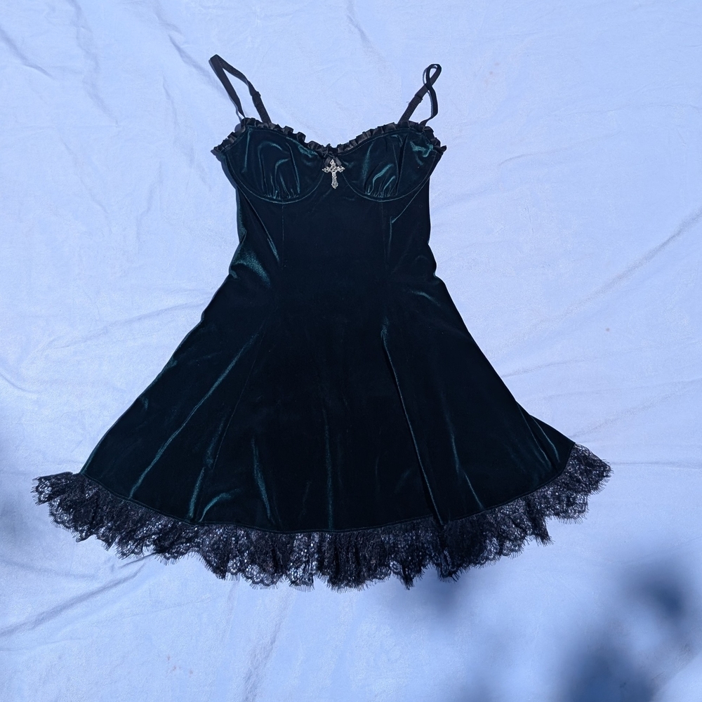 Green Velvet Dress with Lace Trim